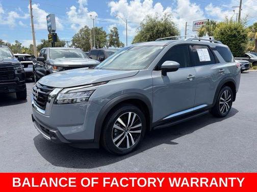 Boulder Gray Pearl 2024 Nissan Pathfinder Platinum