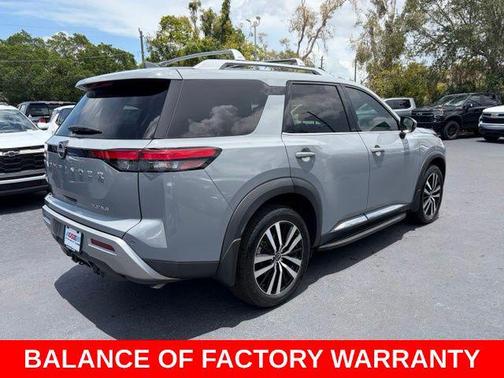 Boulder Gray Pearl 2024 Nissan Pathfinder Platinum