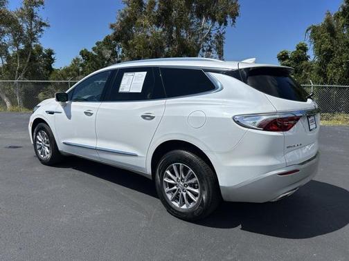 2023 Buick Enclave Essence FWD