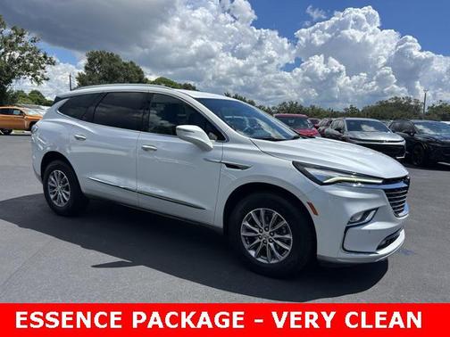 2023 Buick Enclave Essence FWD