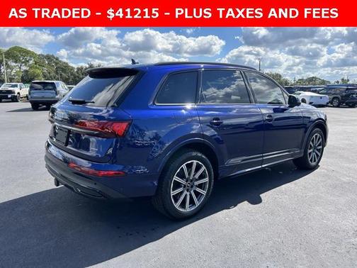 2024 Audi Q7 45 Premium Plus