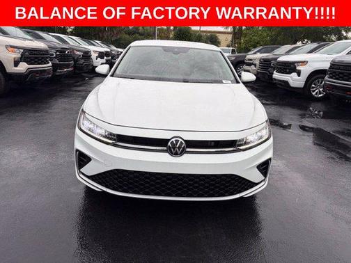 Pure White 2025 Volkswagen Jetta 1.5T S