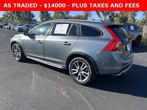2017 Volvo V60 Cross Country T5