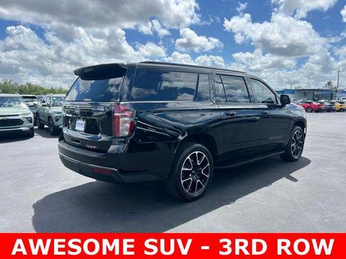 Black 2022 Chevrolet Suburban RST