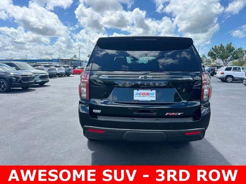 Black 2022 Chevrolet Suburban RST