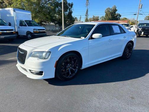 2019 Chrysler 300 S