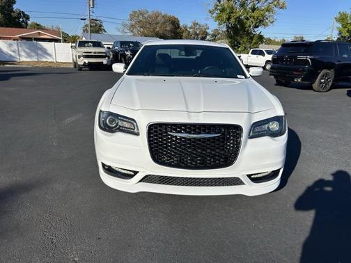 2019 Chrysler 300 S