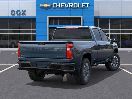 Lakeshore Blue Metallic 2026 Chevrolet Silverado 2500 Custom