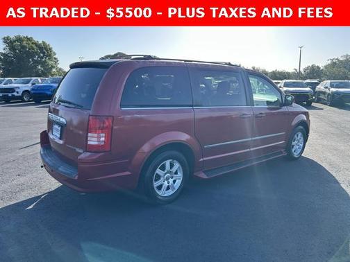 2010 Chrysler Town & Country Touring