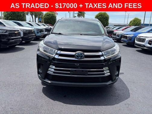Midnight Black Metallic 2019 Toyota Highlander Hybrid Platinum