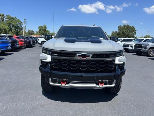 2025 Chevrolet Silverado 1500 ZR2