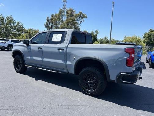 2025 Chevrolet Silverado 1500 ZR2