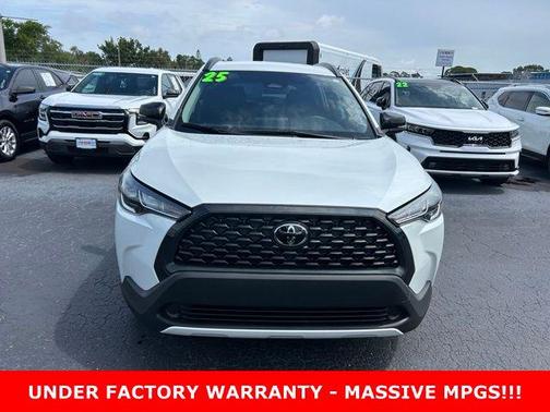 Wind Chill Pearl 2025 Toyota Corolla Cross LE