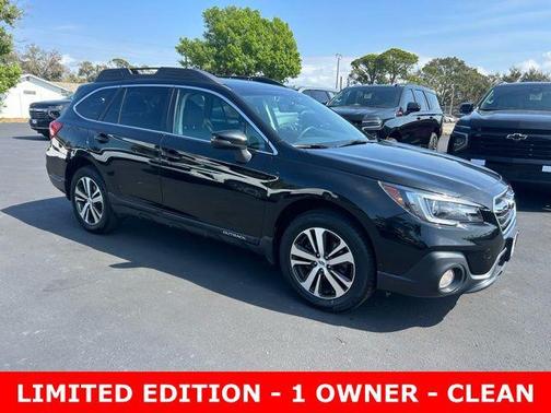 Crystal Black Silica 2018 Subaru Outback 2.5i Limited