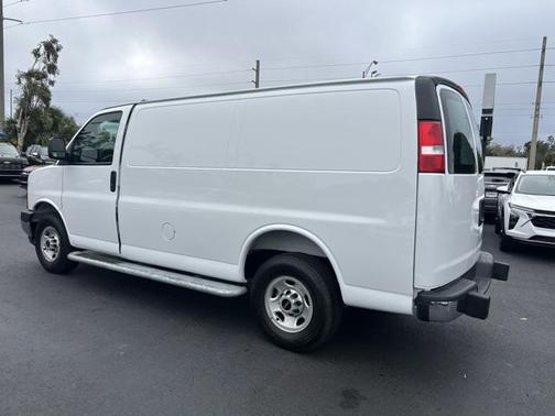 2025 GMC Savana 2500 Work Van