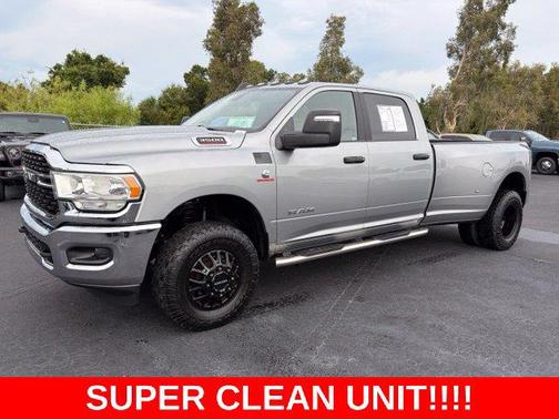 Billet Silver Metallic Clearcoat 2024 RAM 3500 Big Horn Crew Cab 4x4 8' Box