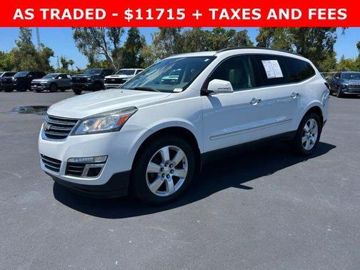 Iridescent Pearl Tricoat 2016 Chevrolet Traverse LTZ