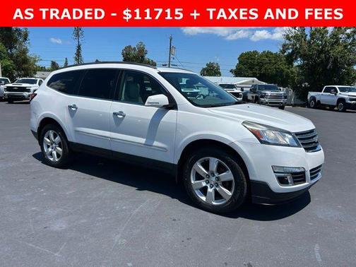 Iridescent Pearl Tricoat 2016 Chevrolet Traverse LTZ