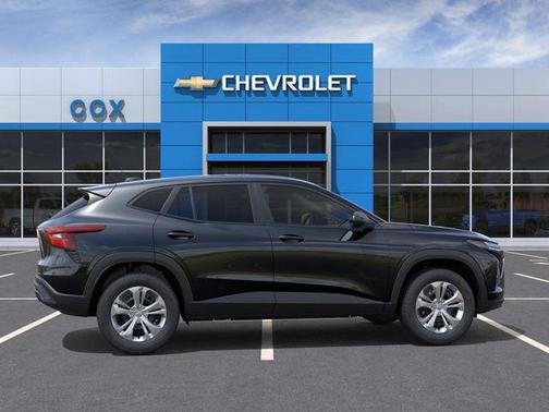 Mosaic Black Metallic 2026 Chevrolet Trax LS