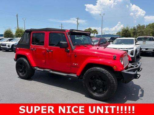 Firecracker Red Clearcoat 2017 Jeep Wrangler Unlimited Sahara