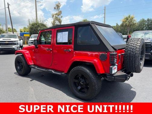 Firecracker Red Clearcoat 2017 Jeep Wrangler Unlimited Sahara
