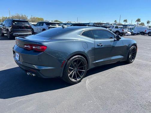 2021 Chevrolet Camaro RWD Coupe LT1