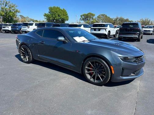 2021 Chevrolet Camaro RWD Coupe LT1