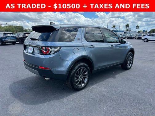 Byron Blue Metallic 2019 Land Rover Discovery Sport SE