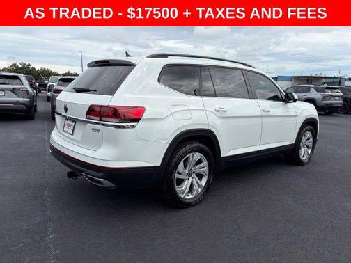 Pure White 2021 Volkswagen Atlas 3.6L SE w/Technology