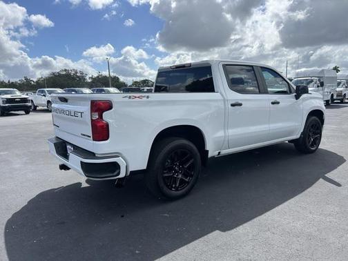 2023 Chevrolet Silverado 1500 Custom