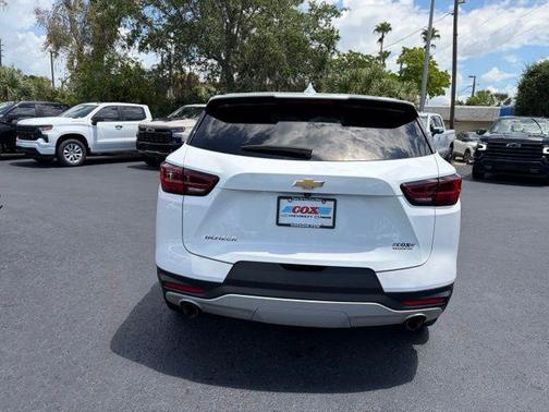 Summit White 2025 Chevrolet Blazer 2LT