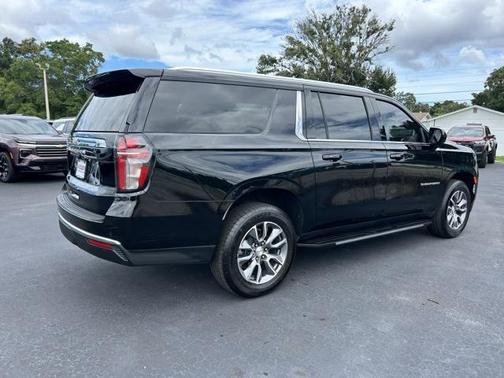 2024 Chevrolet Suburban LS