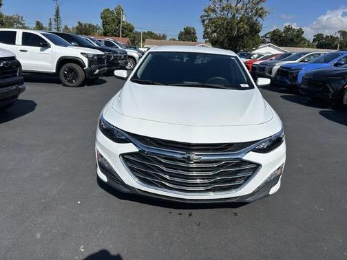 2022 Chevrolet Malibu FWD LT