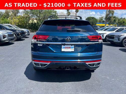 Blue Metallic 2020 Volkswagen Atlas Cross Sport 3.6L V6 SE w/Technology R-Line