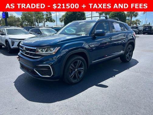 Blue Metallic 2020 Volkswagen Atlas Cross Sport 3.6L V6 SE w/Technology R-Line