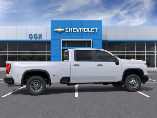 Summit White 2026 Chevrolet Silverado 3500 Crew Cab, Long Bed, WT Dual Rear Wheel, RWD