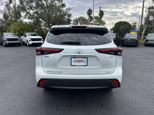 2026 Toyota Highlander Hybrid XLE