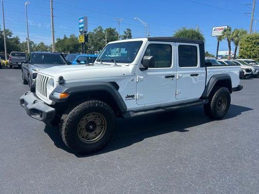 Bright White Clearcoat 2020 Jeep Gladiator Sport S