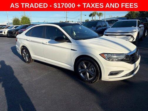 Pure White 2021 Volkswagen Jetta 1.4T R-Line