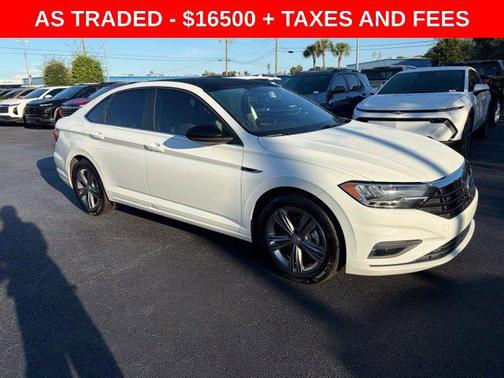 Pure White 2021 Volkswagen Jetta 1.4T R-Line
