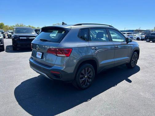 Pyrite Silver Metallic 2024 Volkswagen Taos 1.5T S