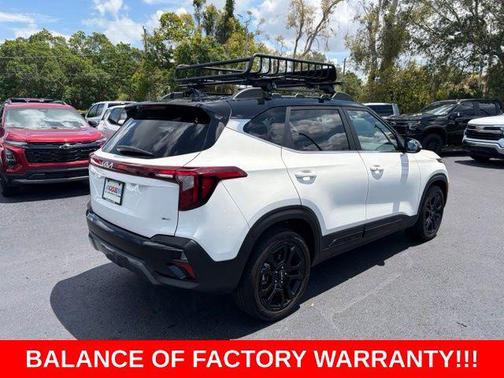 Clear White 2024 Kia Seltos X-Line