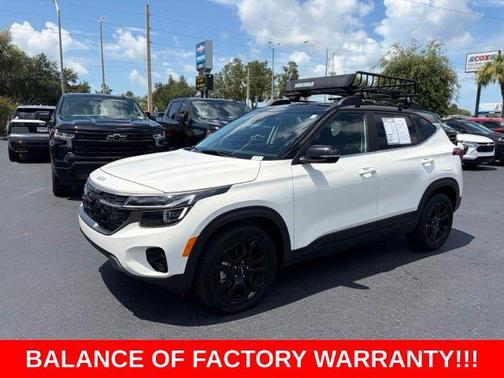 Clear White 2024 Kia Seltos X-Line
