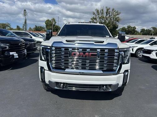 2024 GMC Sierra 2500 Denali