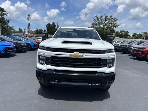 2024 Chevrolet Silverado 2500 Custom