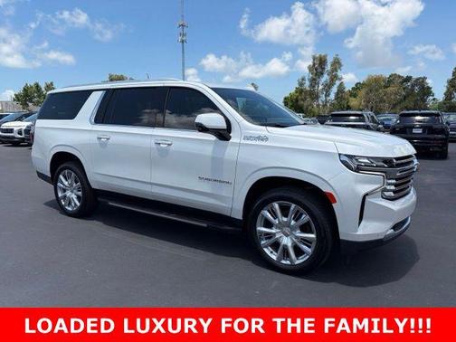 Iridescent Pearl Tricoat 2022 Chevrolet Suburban 4WD High Country