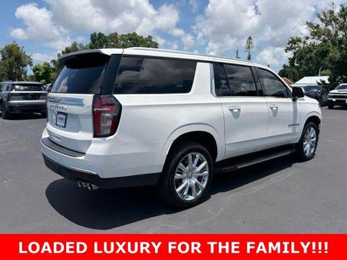 Iridescent Pearl Tricoat 2022 Chevrolet Suburban 4WD High Country