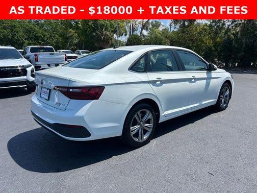 Pure White 2023 Volkswagen Jetta 1.5T SE