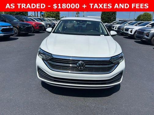 Pure White 2023 Volkswagen Jetta 1.5T SE