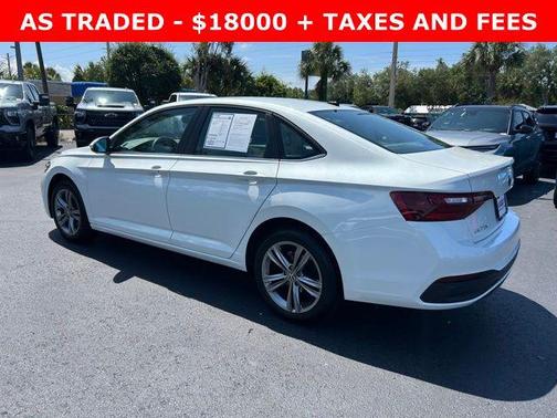 Pure White 2023 Volkswagen Jetta 1.5T SE